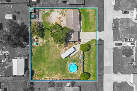 Casa en venta en Mims, Florida, 2 dormitorios, 97.55 m2 № 2383642 - foto 2