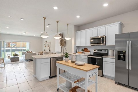 Touwnhouse à vendre à Davenport, Floride: 3 chambres, 157.84 m2 № 2093022 - photo 4