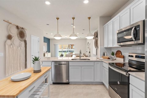 Touwnhouse à vendre à Davenport, Floride: 3 chambres, 157.84 m2 № 2093022 - photo 6
