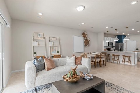 Touwnhouse à vendre à Davenport, Floride: 3 chambres, 157.84 m2 № 2093022 - photo 13