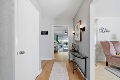 Villa ou maison à vendre à Tampa, Floride: 3 chambres, 182.37 m2 № 2149417 - photo 10