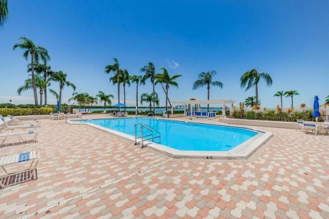 Condominio en alquiler en Saint Petersburg, Florida, 2 dormitorios, 85.01 m2 № 2097395 - foto 13