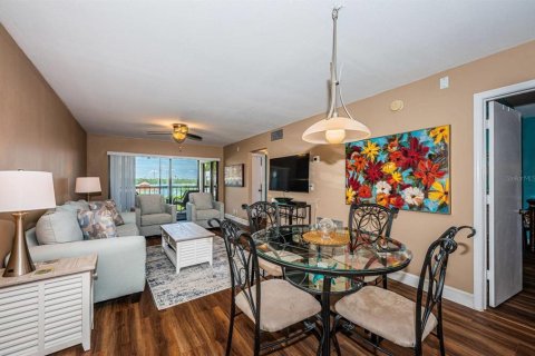 Condominio en alquiler en Saint Petersburg, Florida, 2 dormitorios, 85.01 m2 № 2097395 - foto 5