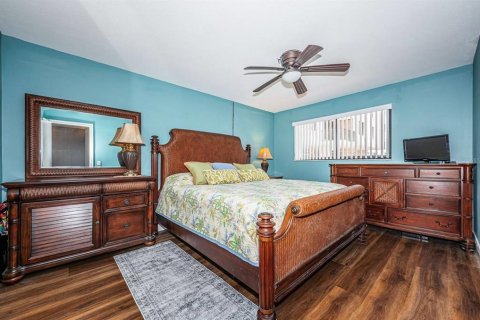 Condominio en alquiler en Saint Petersburg, Florida, 2 dormitorios, 85.01 m2 № 2097395 - foto 6