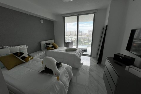 Condominio en venta en Sunny Isles Beach, Florida, 3 dormitorios, 175.77 m2 № 2013148 - foto 10