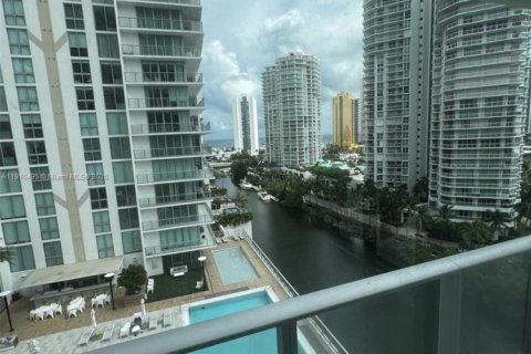 Condominio en venta en Sunny Isles Beach, Florida, 3 dormitorios, 175.77 m2 № 2013148 - foto 6