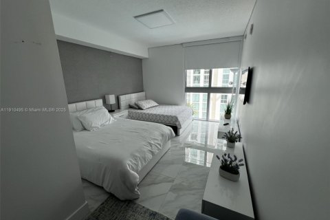 Condominio en venta en Sunny Isles Beach, Florida, 3 dormitorios, 175.77 m2 № 2013148 - foto 23