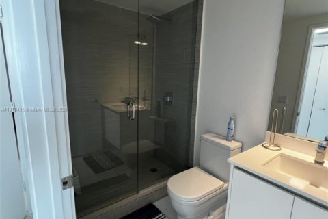 Condominio en venta en Sunny Isles Beach, Florida, 3 dormitorios, 175.77 m2 № 2013148 - foto 11