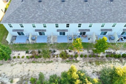 Townhouse in Ocala, Florida 3 bedrooms, 139.82 sq.m. № 2394211 - photo 24