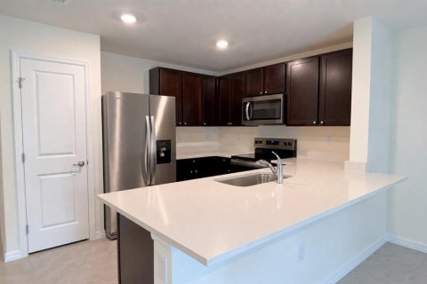 Townhouse in Ocala, Florida 3 bedrooms, 139.82 sq.m. № 2394211 - photo 7