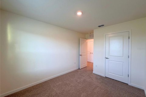 Townhouse in Ocala, Florida 3 bedrooms, 139.82 sq.m. № 2394211 - photo 18