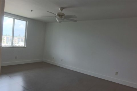 Condominio en venta en Dania Beach, Florida, 3 dormitorios, 121.33 m2 № 1890384 - foto 16