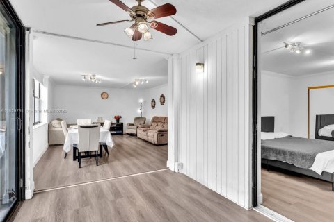 Condominio en venta en Aventura, Florida, 3 dormitorios, 128.21 m2 № 1980522 - foto 19