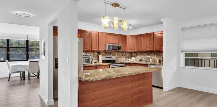 Condominio en Aventura, Florida, 3 dormitorios  № 1980522