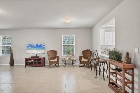 House in North Port, Florida 3 bedrooms, 162.39 sq.m. № 1907440 - photo 7