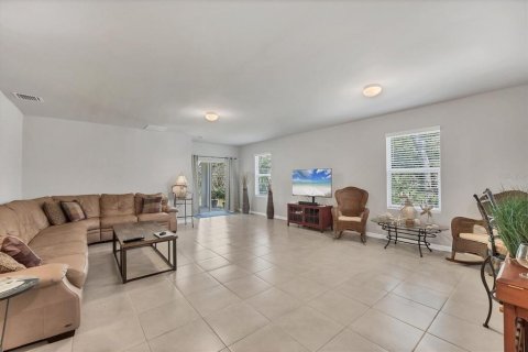House in North Port, Florida 3 bedrooms, 162.39 sq.m. № 1907440 - photo 6