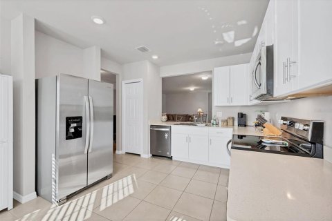 House in North Port, Florida 3 bedrooms, 162.39 sq.m. № 1907440 - photo 16