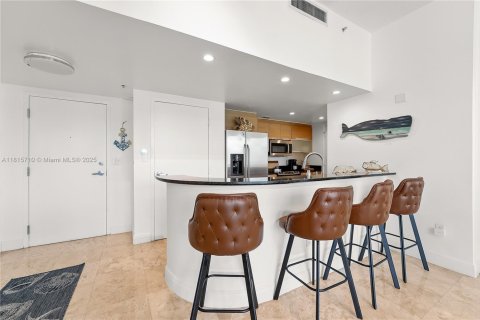 Copropriété à vendre à North Bay Village, Floride: 2 chambres, 118.36 m2 № 1982846 - photo 5