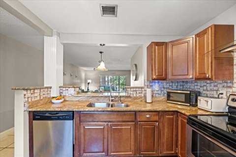 Condo in Clearwater, Florida, 2 bedrooms  № 1758450 - photo 6