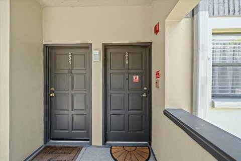 Condo in Clearwater, Florida, 2 bedrooms  № 1758450 - photo 3