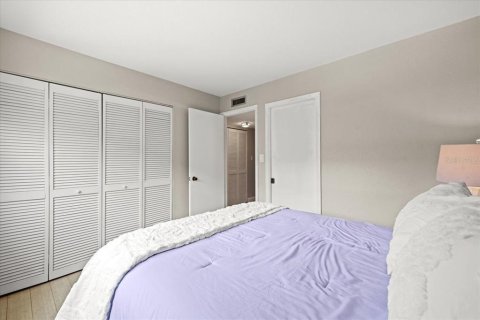 Condo in Clearwater, Florida, 2 bedrooms  № 1758450 - photo 25