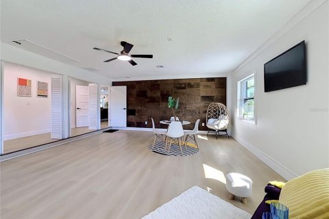 Villa ou maison à vendre à Orlando, Floride: 5 chambres, 231.33 m2 № 2419809 - photo 22