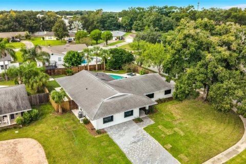 Villa ou maison à vendre à Orlando, Floride: 5 chambres, 231.33 m2 № 2419809 - photo 4