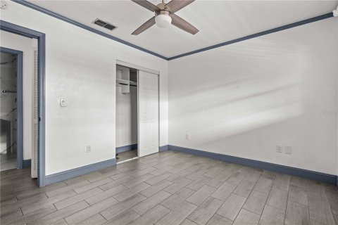 Condo in Saint Petersburg, Florida, 2 bedrooms  № 1722616 - photo 19