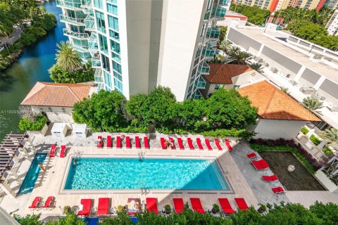 Condo in Sunny Isles Beach, Florida, 3 bedrooms  № 1952471 - photo 29