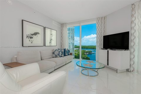 Condo in Sunny Isles Beach, Florida, 3 bedrooms  № 1952471 - photo 4