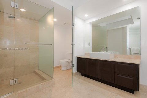 Condo in Sunny Isles Beach, Florida, 3 bedrooms  № 1952471 - photo 18