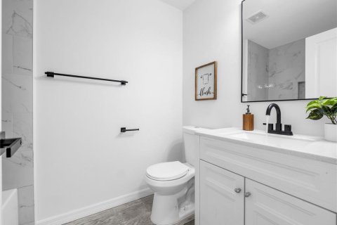 Casa en venta en Tampa, Florida, 4 dormitorios, 132.48 m2 № 2383323 - foto 25