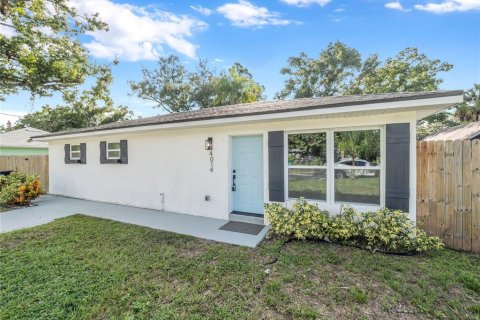 Casa en Tampa, Florida 4 dormitorios, 132.48 m2 № 2383323