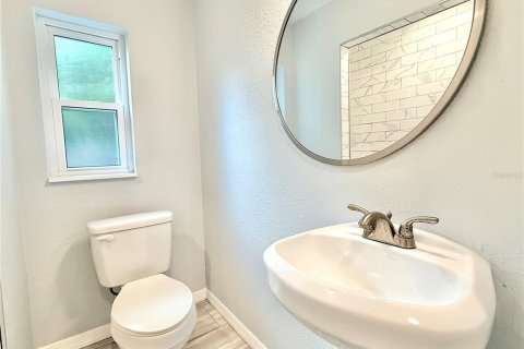 Casa en alquiler en DeLand, Florida, 4 dormitorios, 127.46 m2 № 1912137 - foto 14