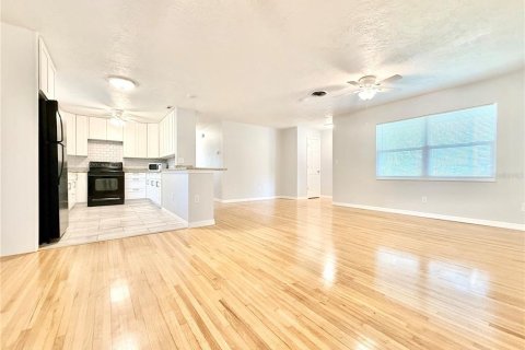 Casa en alquiler en DeLand, Florida, 4 dormitorios, 127.46 m2 № 1912137 - foto 8