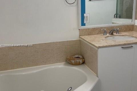 Снять в аренду кондоминиум в Санни-Айлс-Бич, Флорида 2 спальни, 117.61м2, № 1897400 - фото 7