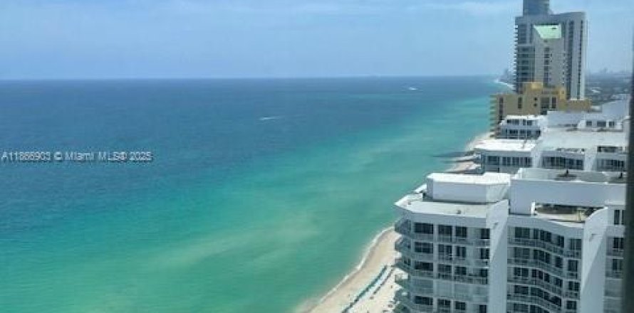 Кондоминиум с 2 спальнями в Санни-Айлс-Бич, Флорида № 1897400