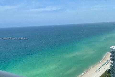 Снять в аренду кондоминиум в Санни-Айлс-Бич, Флорида 2 спальни, 117.61м2, № 1897400 - фото 11