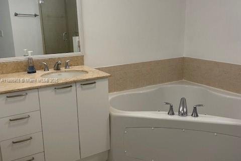 Снять в аренду кондоминиум в Санни-Айлс-Бич, Флорида 2 спальни, 117.61м2, № 1897400 - фото 6