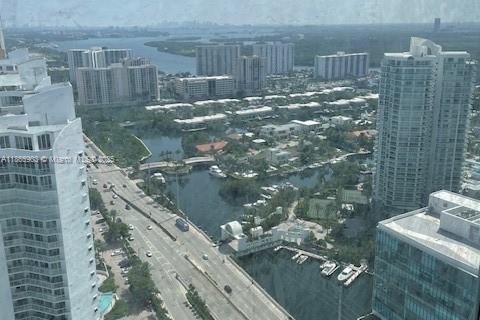 Снять в аренду кондоминиум в Санни-Айлс-Бич, Флорида 2 спальни, 117.61м2, № 1897400 - фото 16
