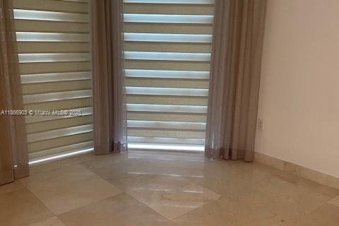 Снять в аренду кондоминиум в Санни-Айлс-Бич, Флорида 2 спальни, 117.61м2, № 1897400 - фото 15