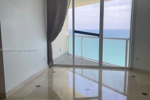 Снять в аренду кондоминиум в Санни-Айлс-Бич, Флорида 2 спальни, 117.61м2, № 1897400 - фото 21