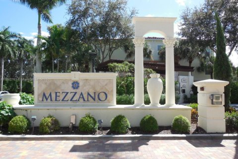 Снять в аренду кондоминиум в Уэст-Палм-Бич, Флорида 2 спальни, 116.87м2, № 1931097 - фото 20