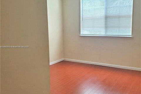 Снять в аренду кондоминиум в Уэст-Палм-Бич, Флорида 2 спальни, 116.87м2, № 1931097 - фото 16