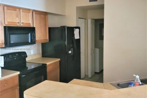 Снять в аренду кондоминиум в Уэст-Палм-Бич, Флорида 2 спальни, 116.87м2, № 1931097 - фото 7