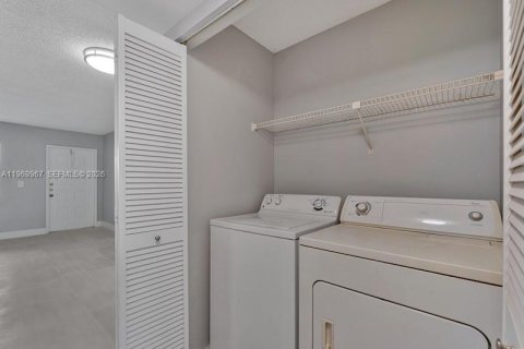 Снять в аренду кондоминиум в Бойнтон-Бич, Флорида 1 спальня, 65.4м2, № 2030756 - фото 10