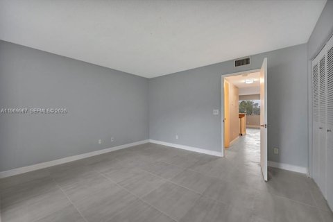 Снять в аренду кондоминиум в Бойнтон-Бич, Флорида 1 спальня, 65.4м2, № 2030756 - фото 11