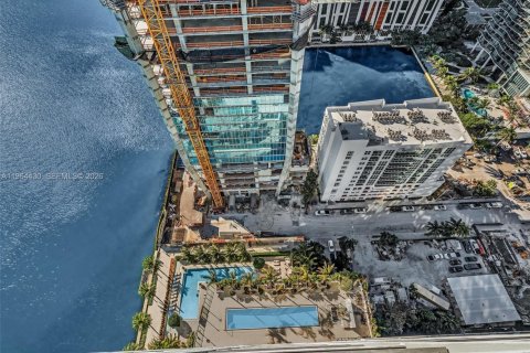 Condo in Miami, Florida, 3 bedrooms  № 2025918 - photo 8