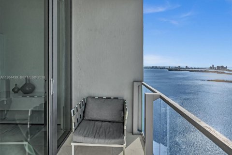 Condo in Miami, Florida, 3 bedrooms  № 2025918 - photo 7