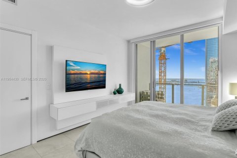 Condo in Miami, Florida, 3 bedrooms  № 2025918 - photo 6